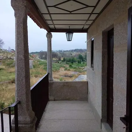 Bed & Breakfast Quinta Da Lua Nova Paranhos da Beira