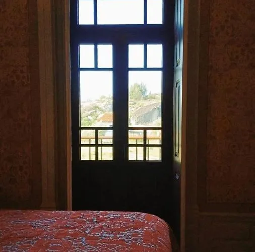 Alojamento de Acomodação e Pequeno-almoço Quinta Da Lua Nova *